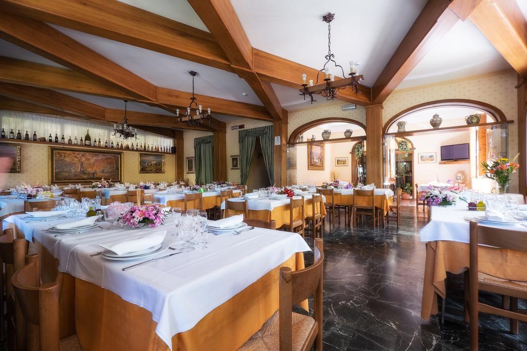 Hotel La Rosa Ronta 外观 照片