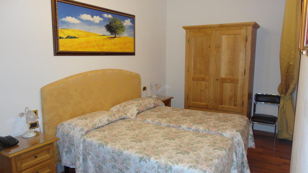 Hotel La Rosa Ronta 客房 照片