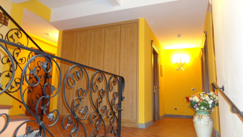 Hotel La Rosa Ronta 外观 照片