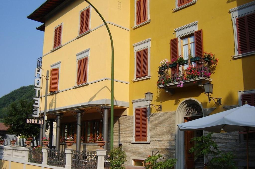 Hotel La Rosa Ronta 外观 照片