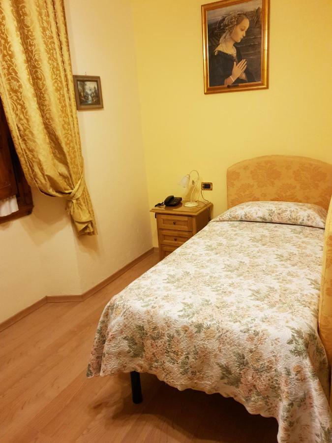 Hotel La Rosa Ronta 外观 照片