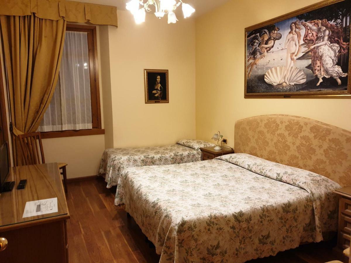 Hotel La Rosa Ronta 外观 照片